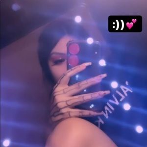 Meet your Posher, Perla